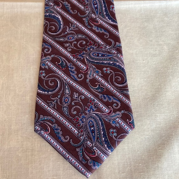 Dior Italian Silk br tie striped paisley w/blue, wh, orange $27 - Picture 2 of 4
